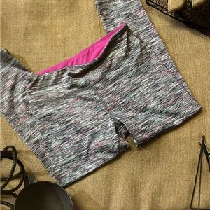 EUC RBX Gray Multi Colored Ankle Leggings.  Size M